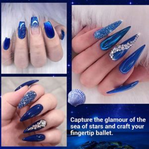 Bli inspirerad av olika gellack i olika blå färger för din nail art